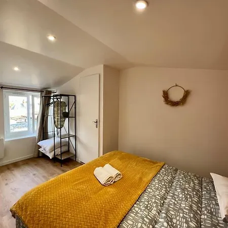 F2 *la Treille* Centre Historique Fd 3p Apartment