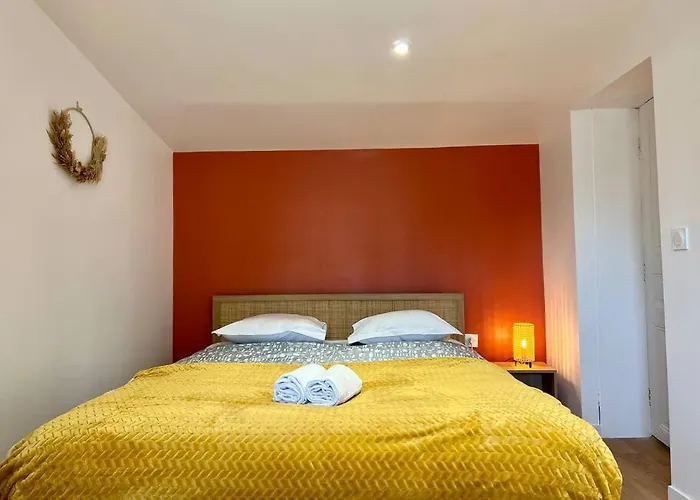 F2 *la Treille* Centre Historique Fd 3p