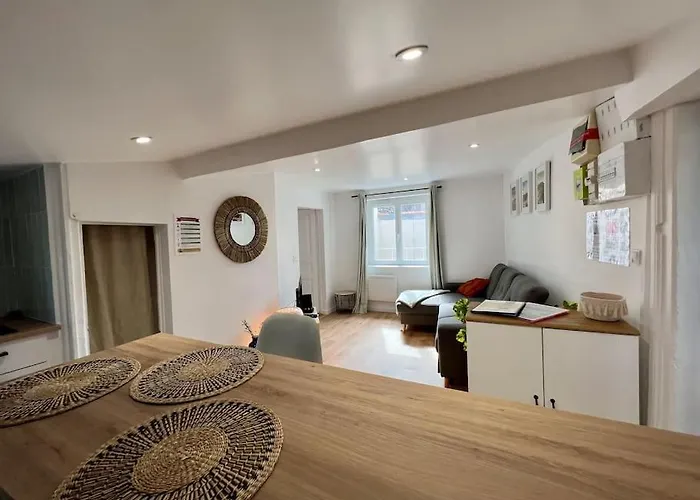 F2 *la Treille* Centre Historique Fd 3p *